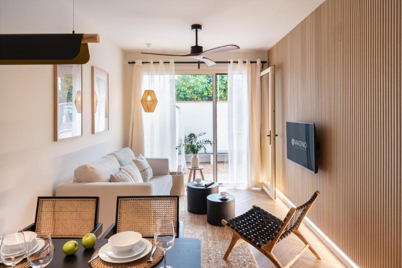 Magno Apartments Robles With Jacuzzi And Private Parking Sevilla Exterior foto